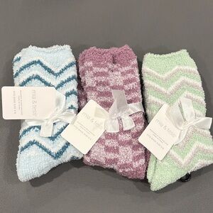 Mia & Tess Cozy Chevron Socks - Blue, Pink, Green
